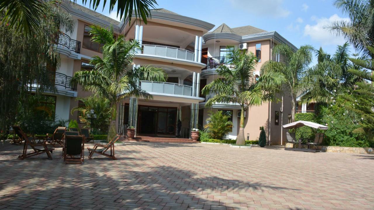 Nejobugg Palace Hotel Nkoanrua Екстер'єр фото