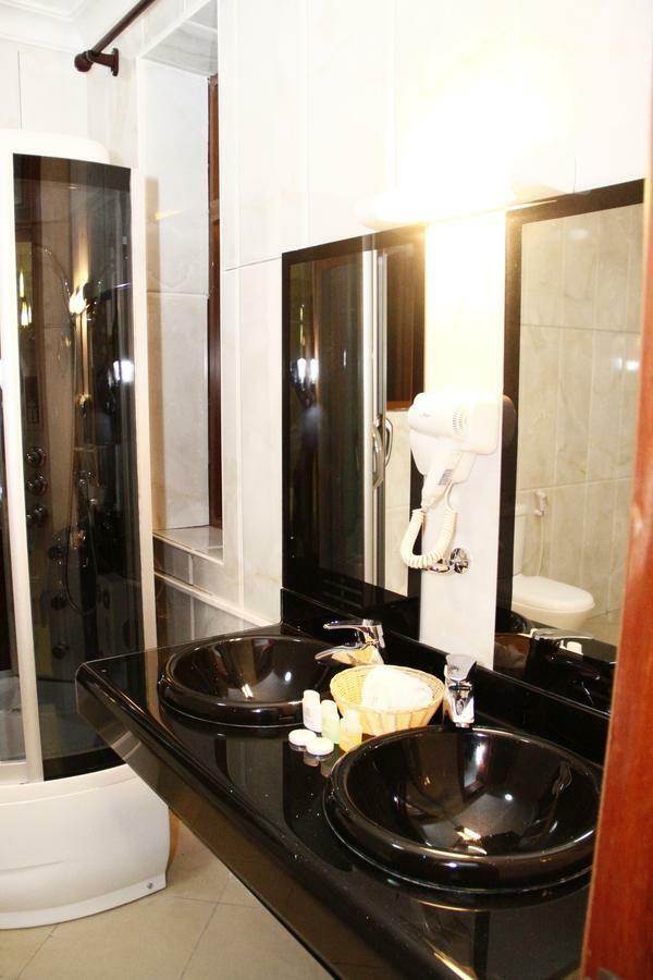 Nejobugg Palace Hotel Nkoanrua Номер фото