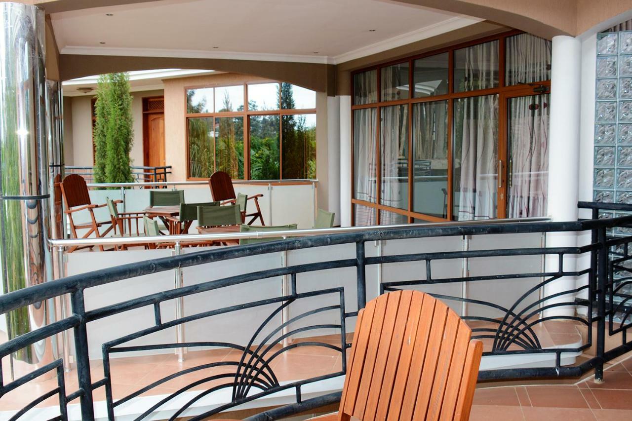 Nejobugg Palace Hotel Nkoanrua Екстер'єр фото