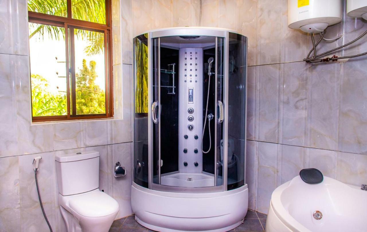 Nejobugg Palace Hotel Nkoanrua Екстер'єр фото